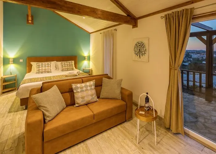 The Olive Hill Bed & Breakfast 4*